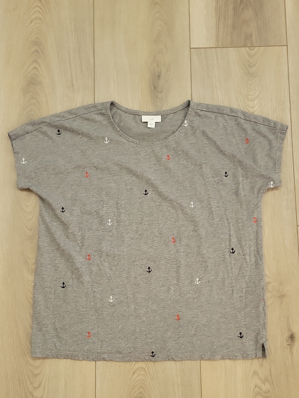 J. Jill Grey Short-Sleeve Tee with Red, Black & White Anchor Motif